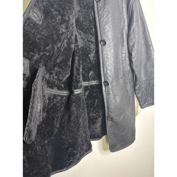Women's Black Shearling Overcoat Size 42 (EUR) XL (US) - Picture 12 of 12